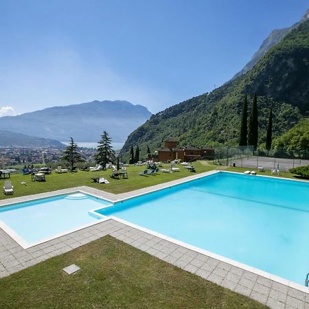 Lake View Dom-Us Apartment - Happy Rentals Рива дел Гарда Екстериор снимка