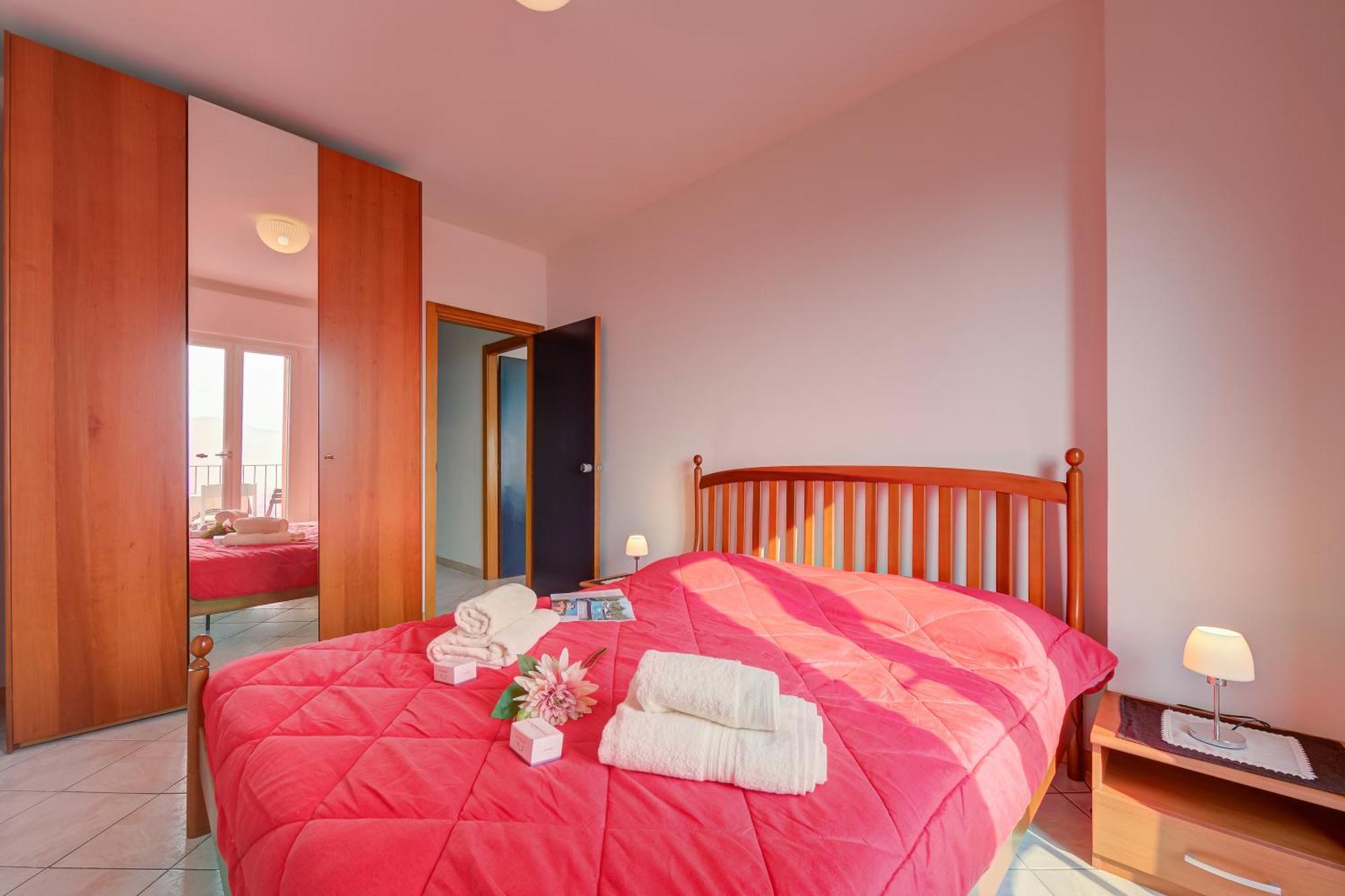 Lake View Dom-Us Apartment - Happy Rentals Рива дел Гарда Екстериор снимка
