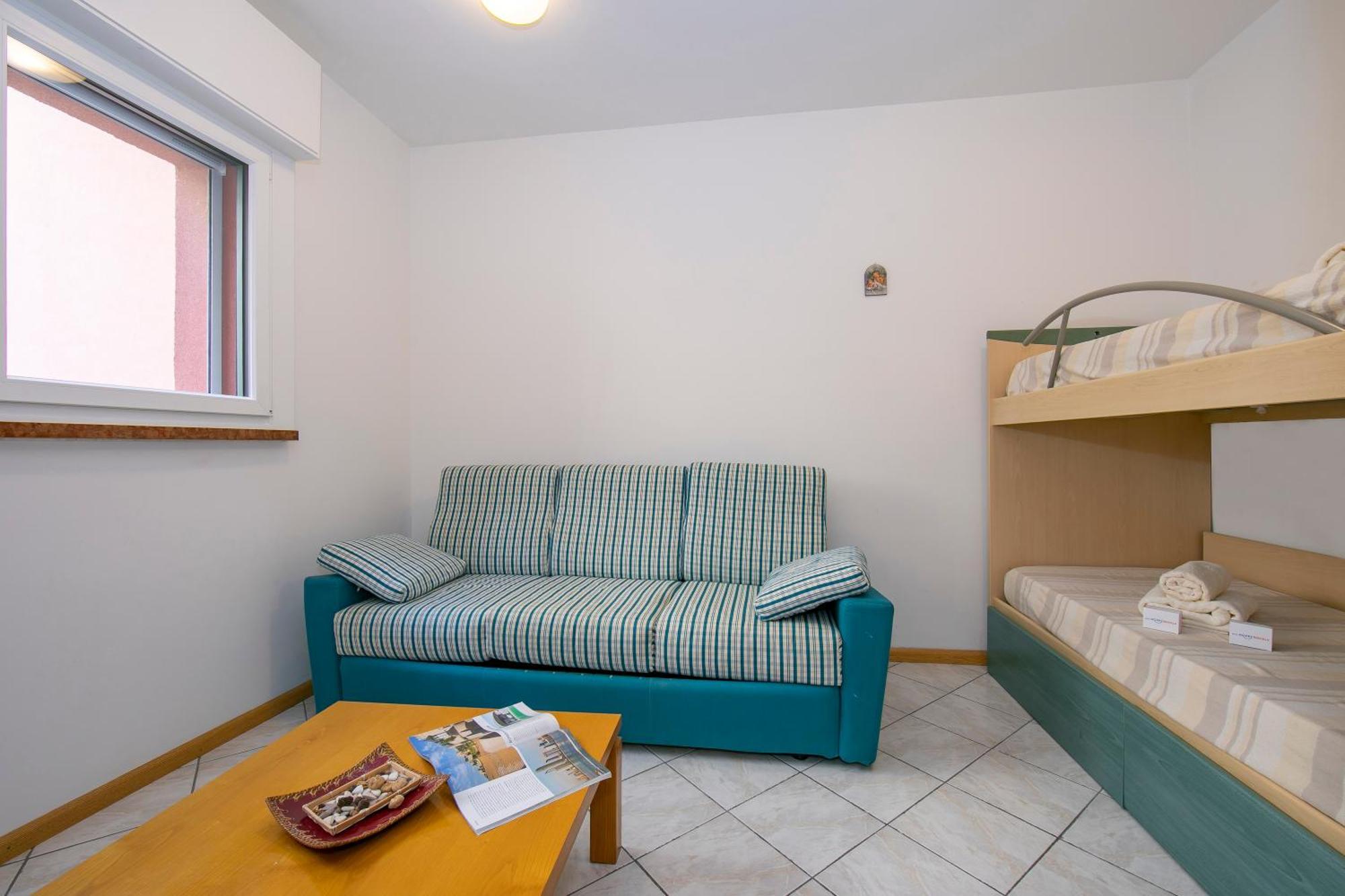 Lake View Dom-Us Apartment - Happy Rentals Рива дел Гарда Екстериор снимка